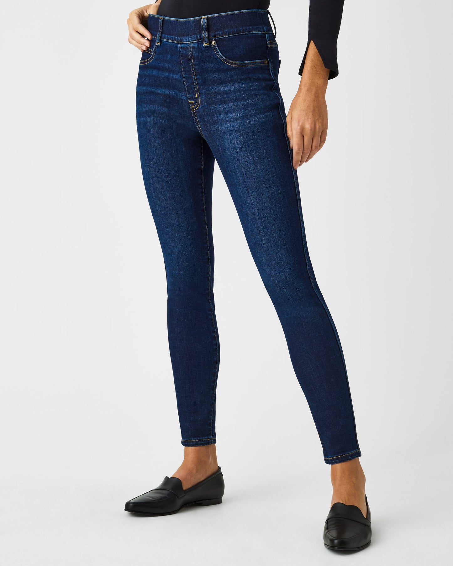 SPANX Ankle Skinny Jeans