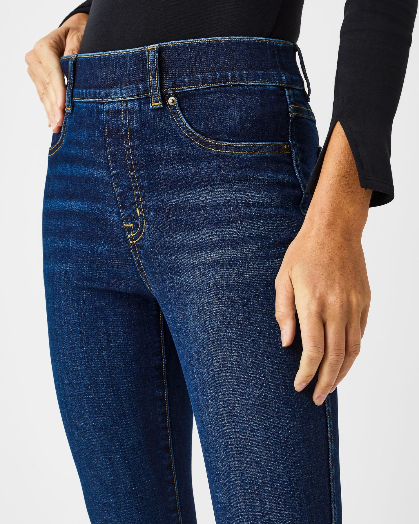 SPANX Ankle Skinny Jeans