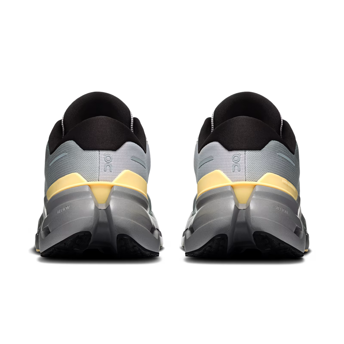On Running Men's Cloudrunner 3