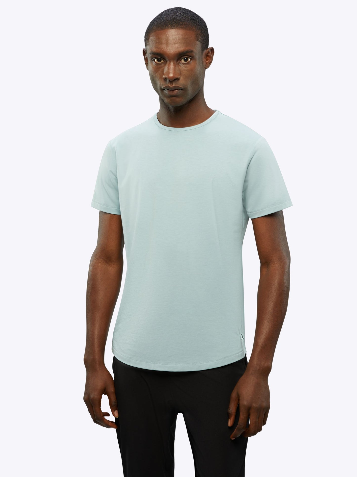 CUTS Men's AO Curve-Hem Tee