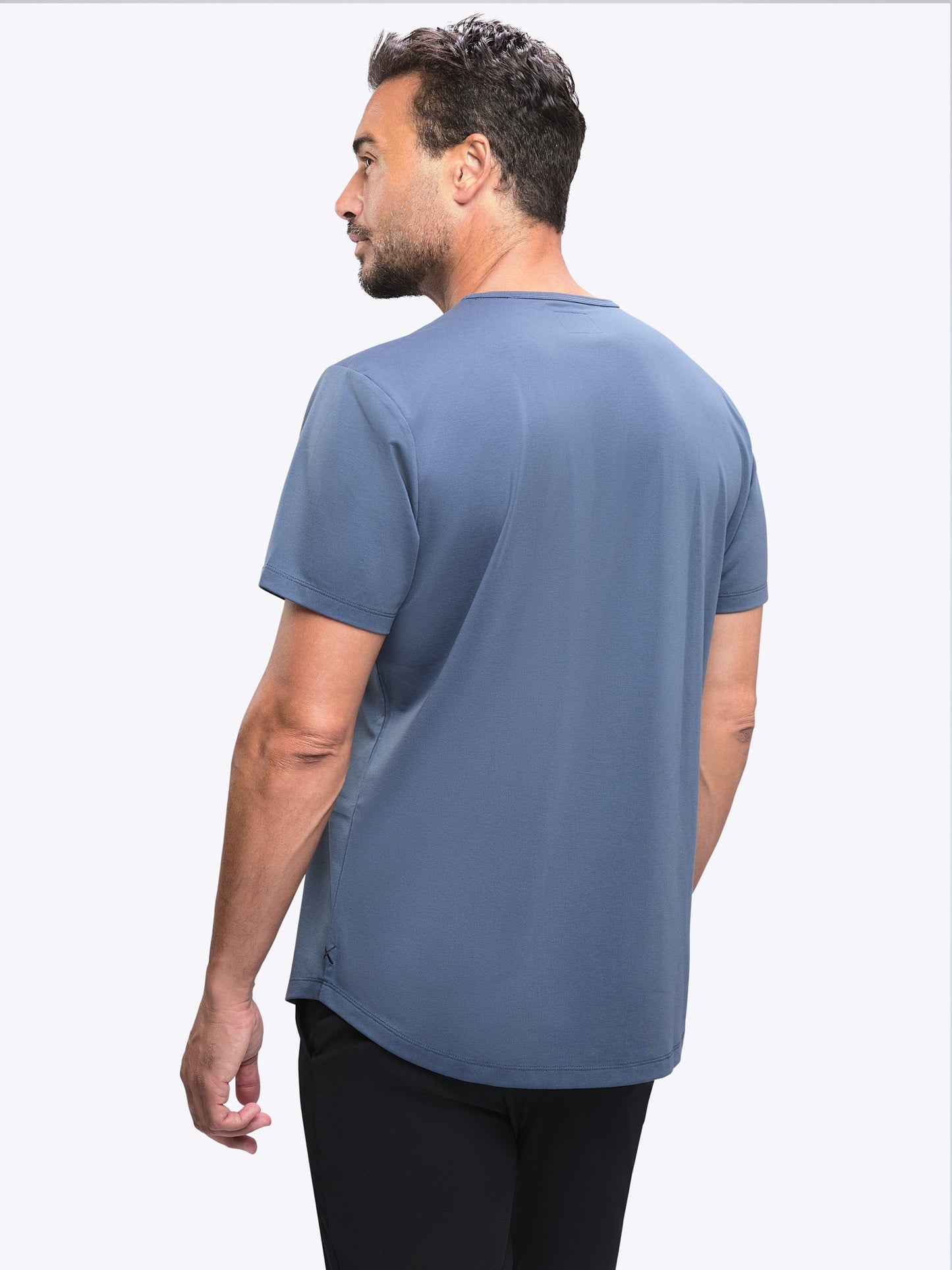 CUTS Men's AO Curve-Hem Tee