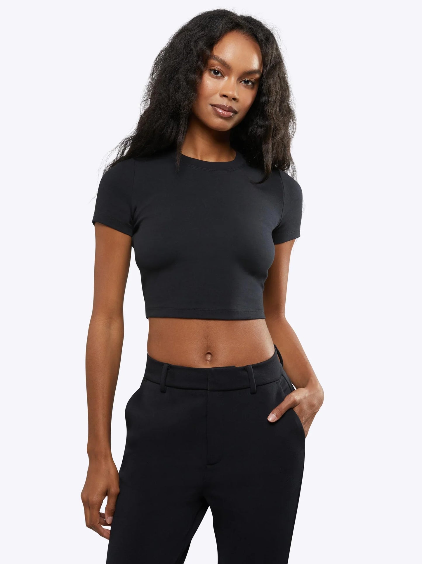 CUTS Women's Crew Tomboy Slim Cropped