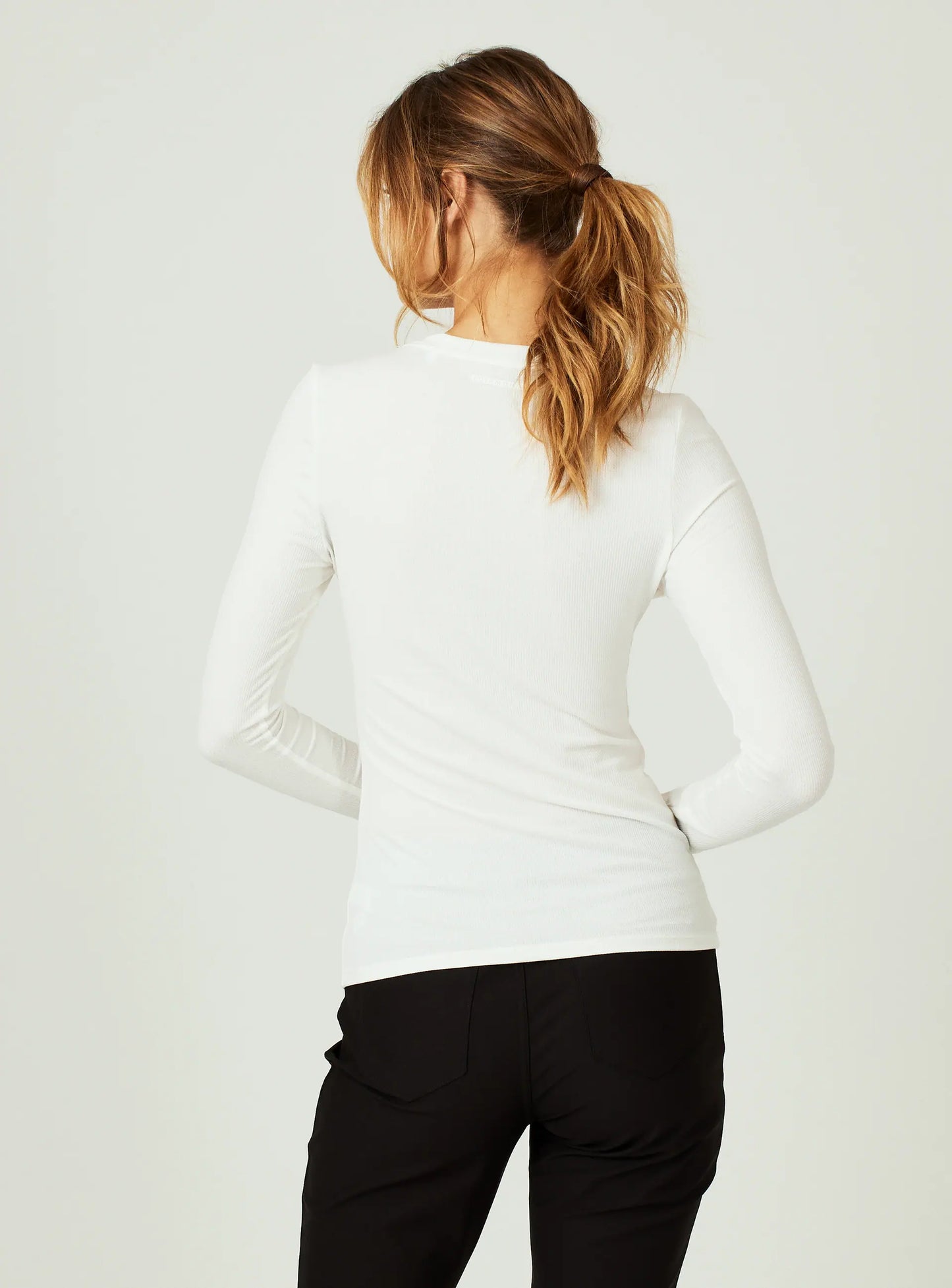 7 Diamonds Women’s Core Ribbed Long Sleeve Henley