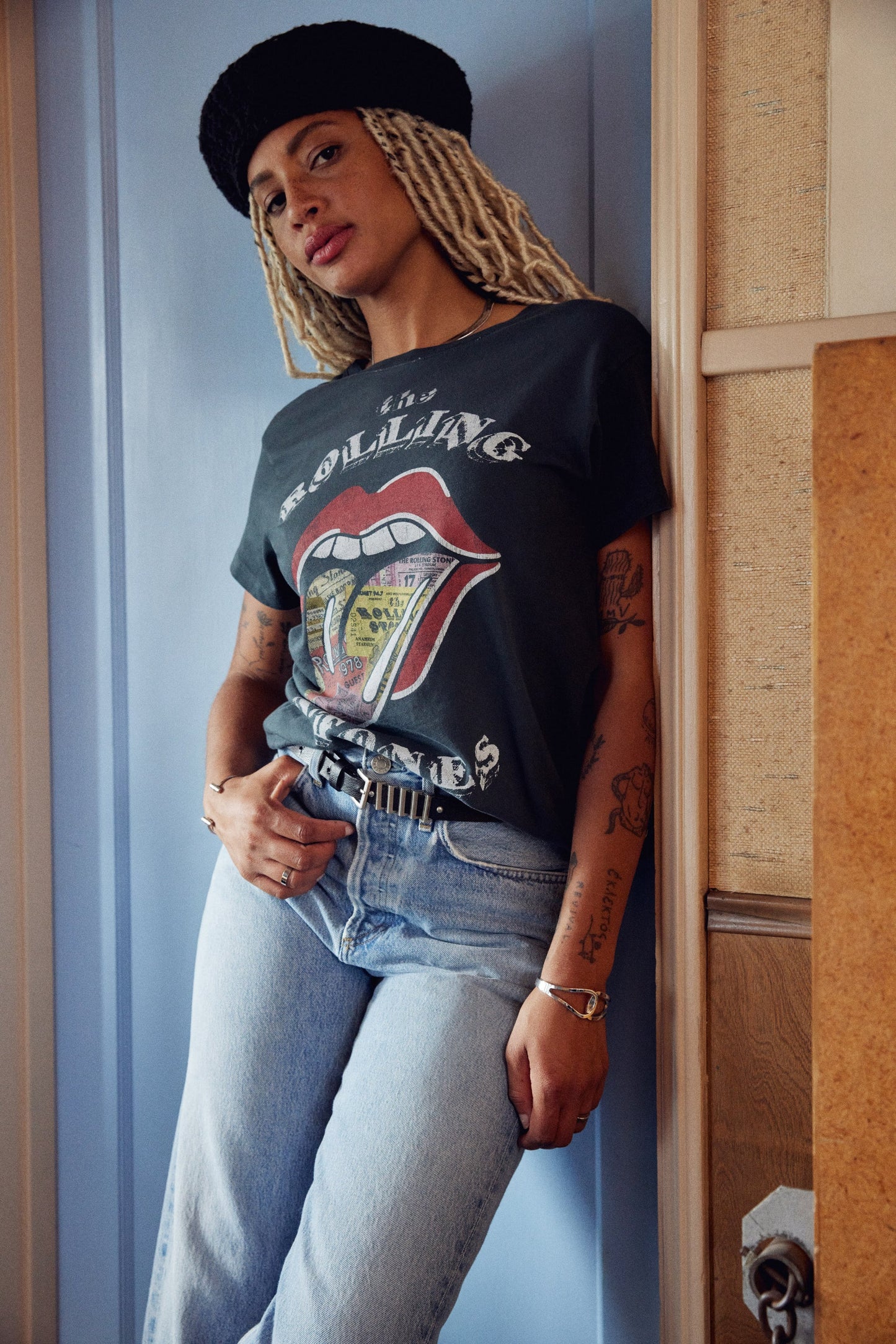 DayDreamer Rolling Stones Ticket Fill Tongue Tour Tee (Vintage Black)