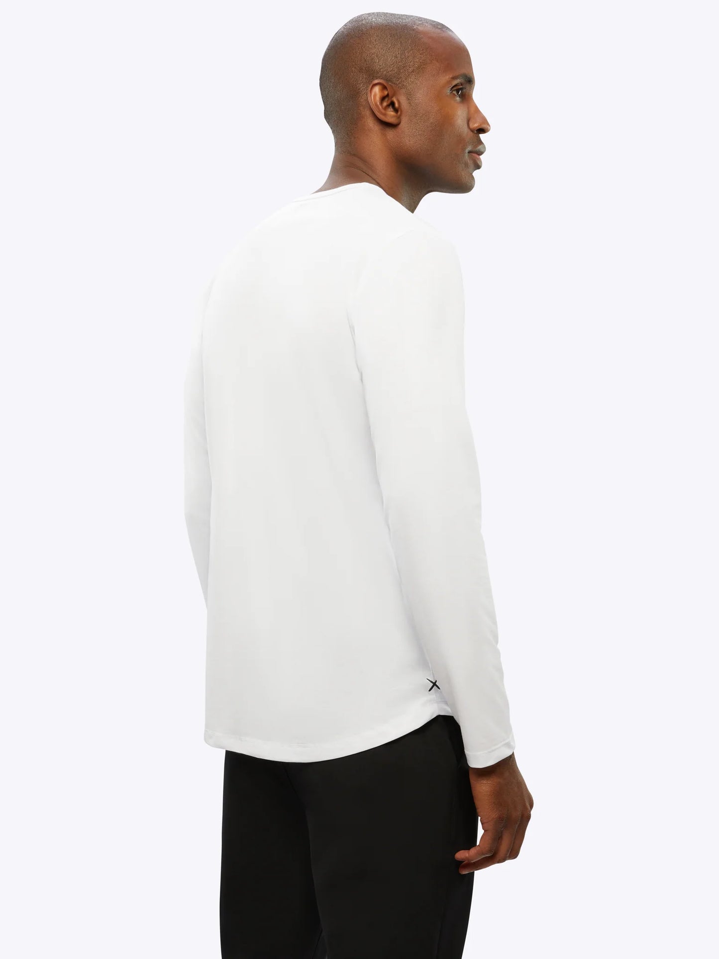 CUTS Men's Long Sleeve Henley Curve-Hem