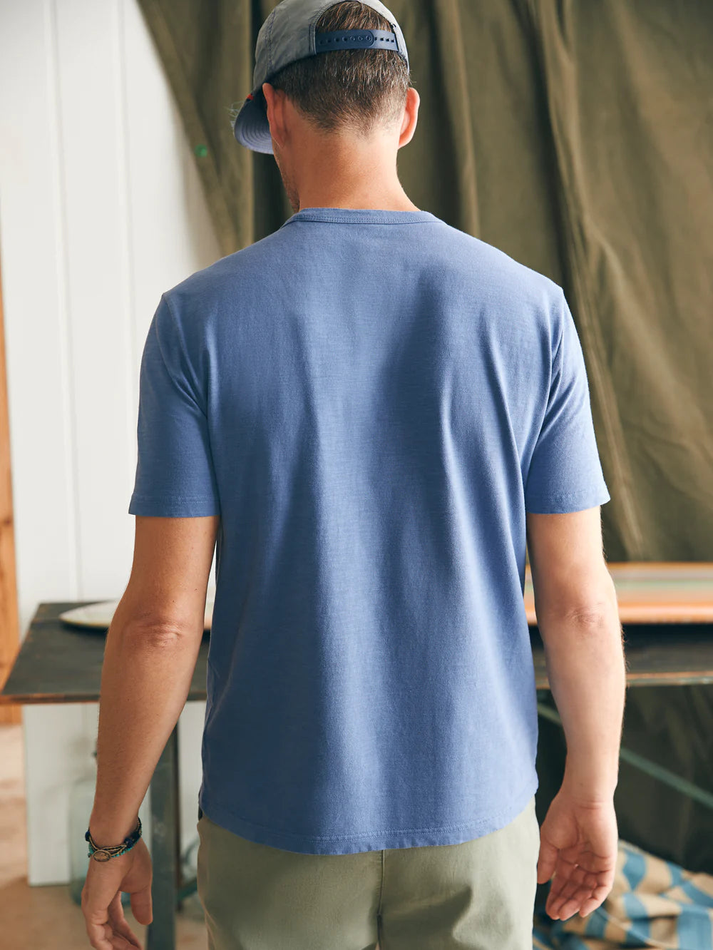 Faherty Men's Sunwashed Pocket Tee