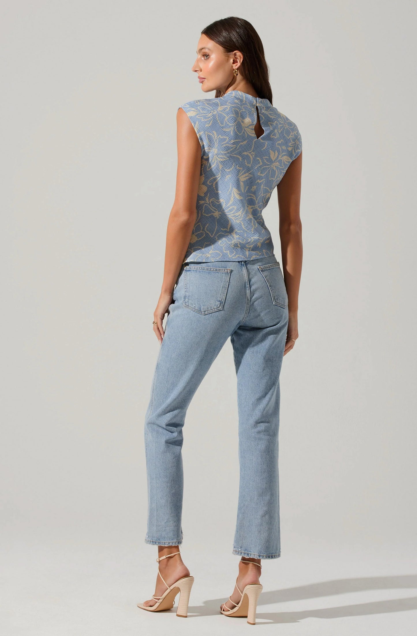 ASTR The Label Women's Tazia Draped Top (Blue White Floral)