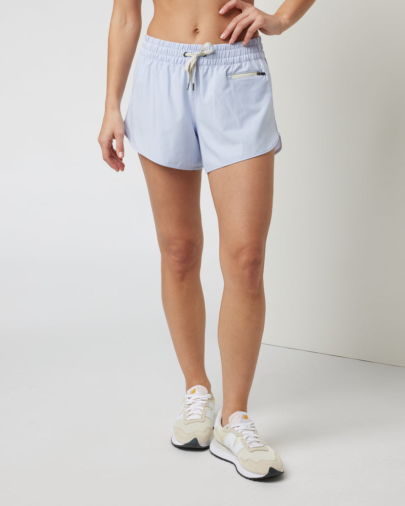 Vuori Women's Clementine 4" Short 2.0