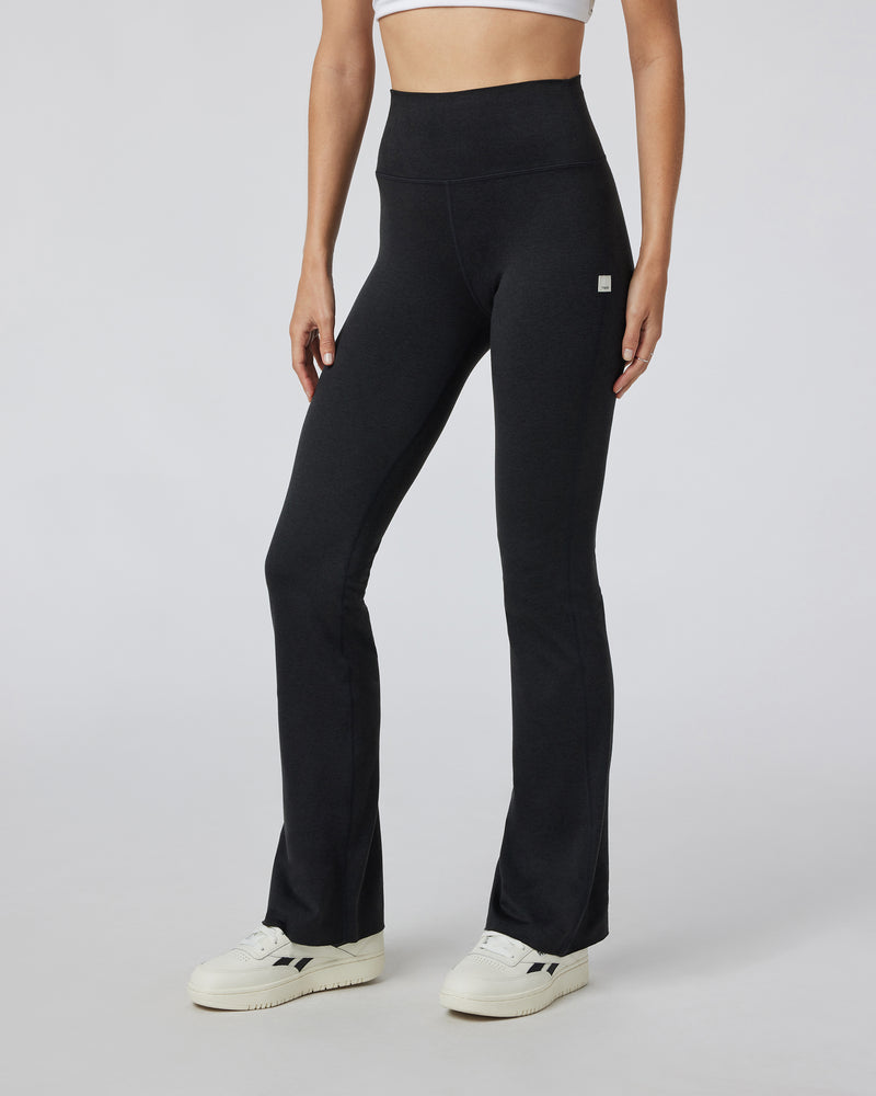 Vuori Women's Halo Slim Flare