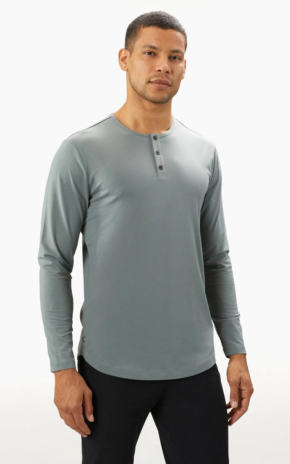 CUTS Men's Long Sleeve Henley Curve-Hem
