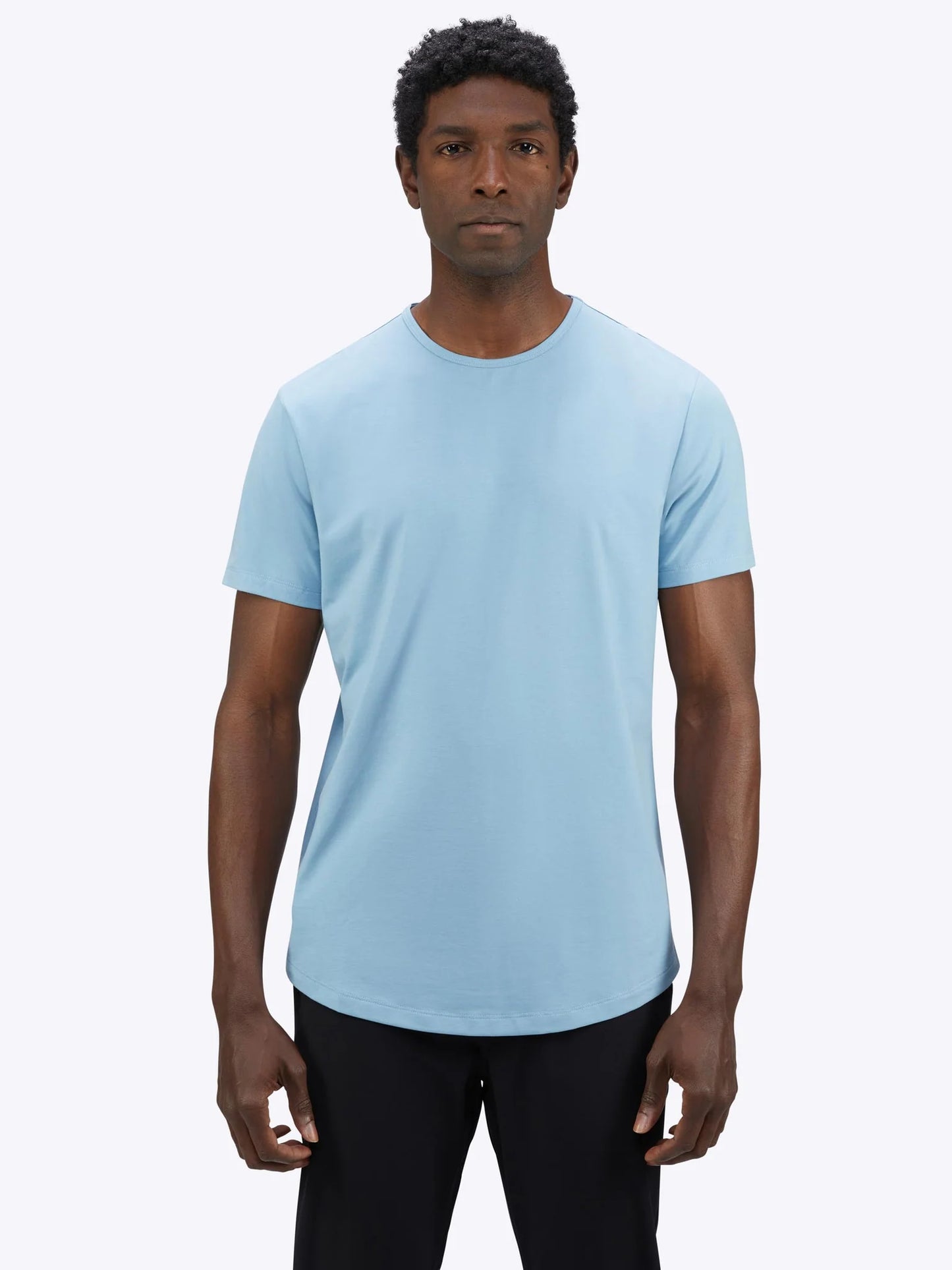 CUTS Men's AO Curve-Hem Tee