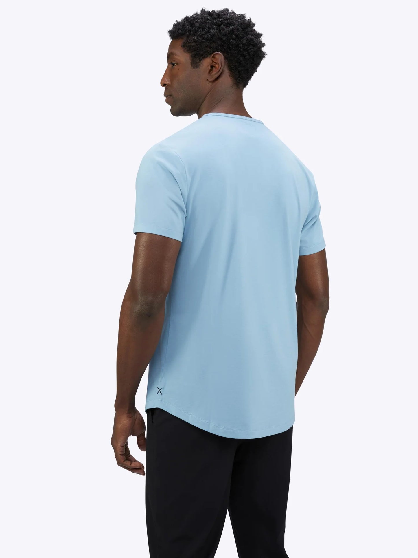 CUTS Men's AO Curve-Hem Tee
