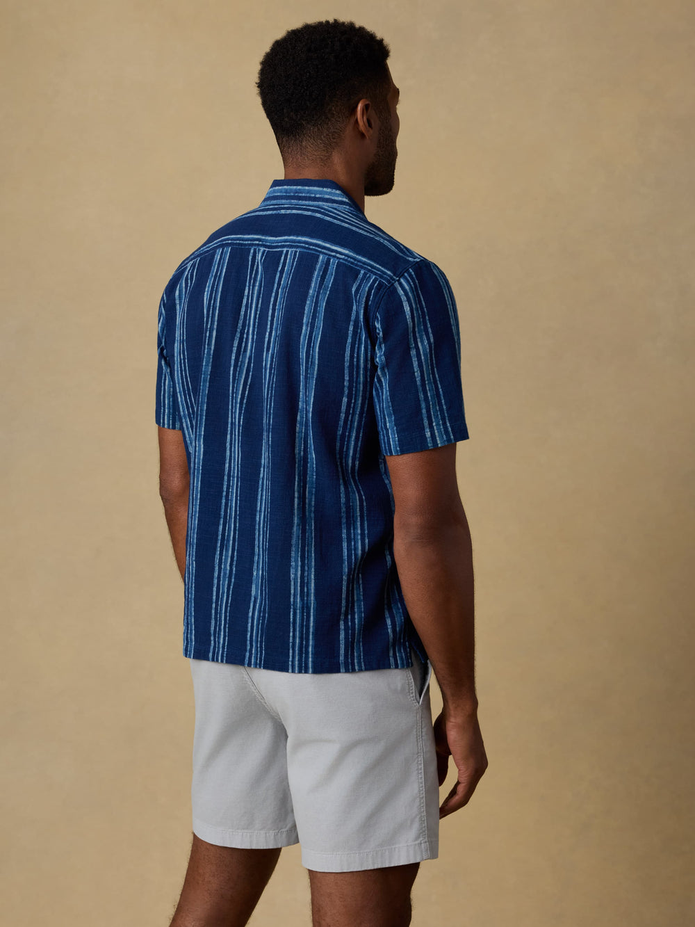 Faherty Men's Short Sleeve Indigo Camp Shirt