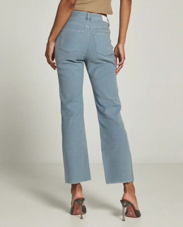 7 Diamonds Women's Generation Crop Pant