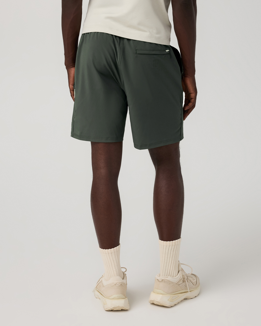 Vuori Men's Banks Session Short Unlined 7"