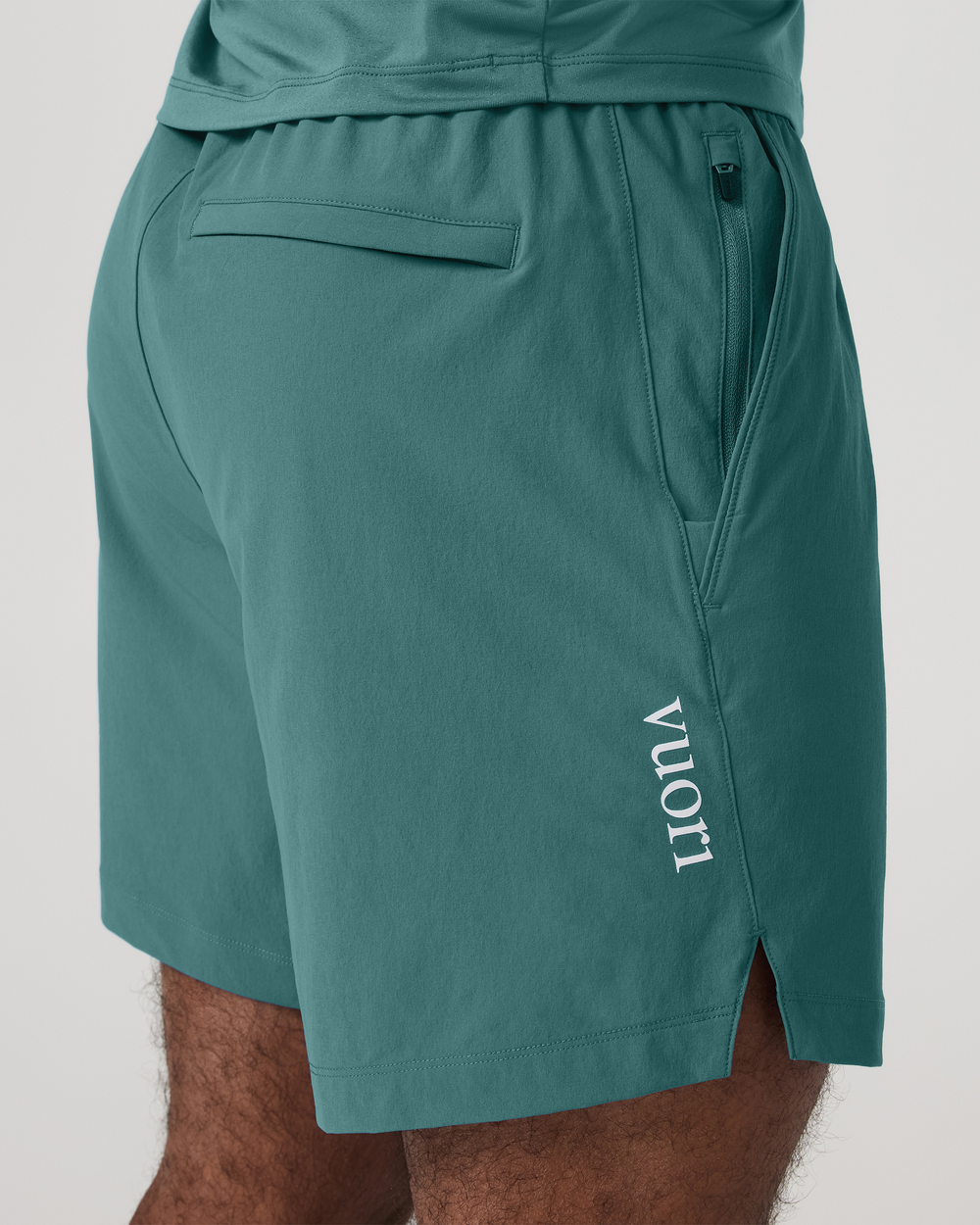 Vuori Men's Crosscourt Short Unlined 7"