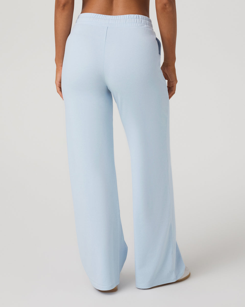 Vuori Women's Halo Essential Wideleg