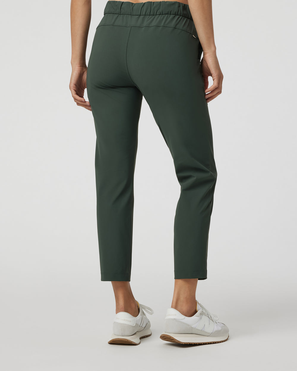 Vuori Women's Miles Ankle Pant (Aspen)