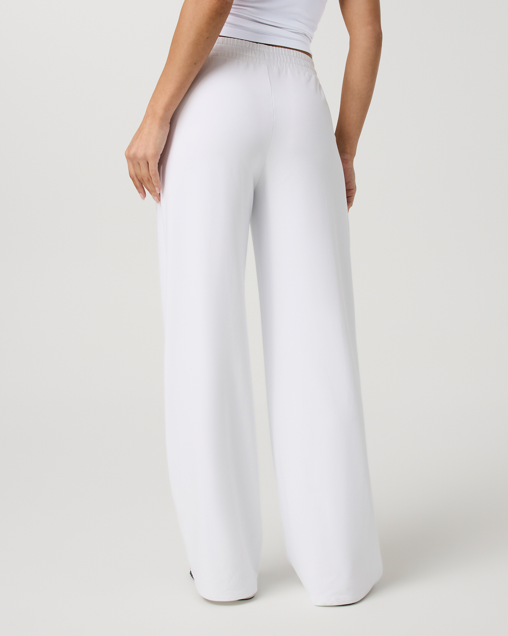 Vuori Women's Halo Essential Wideleg