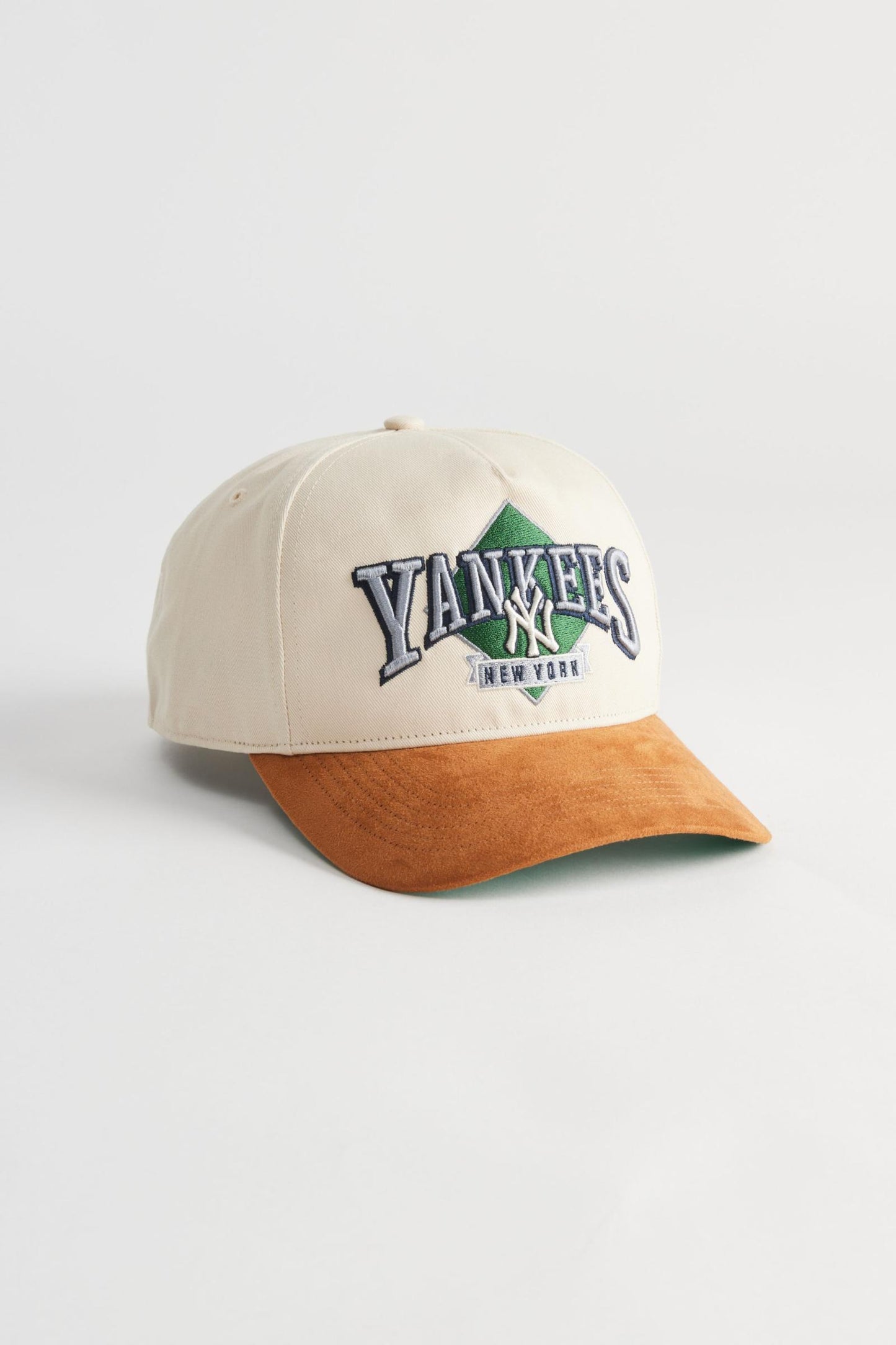 New York Yankees The Diamond '47 Hitch