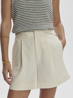 Varley Mariya Easy Pleat Short 4.5