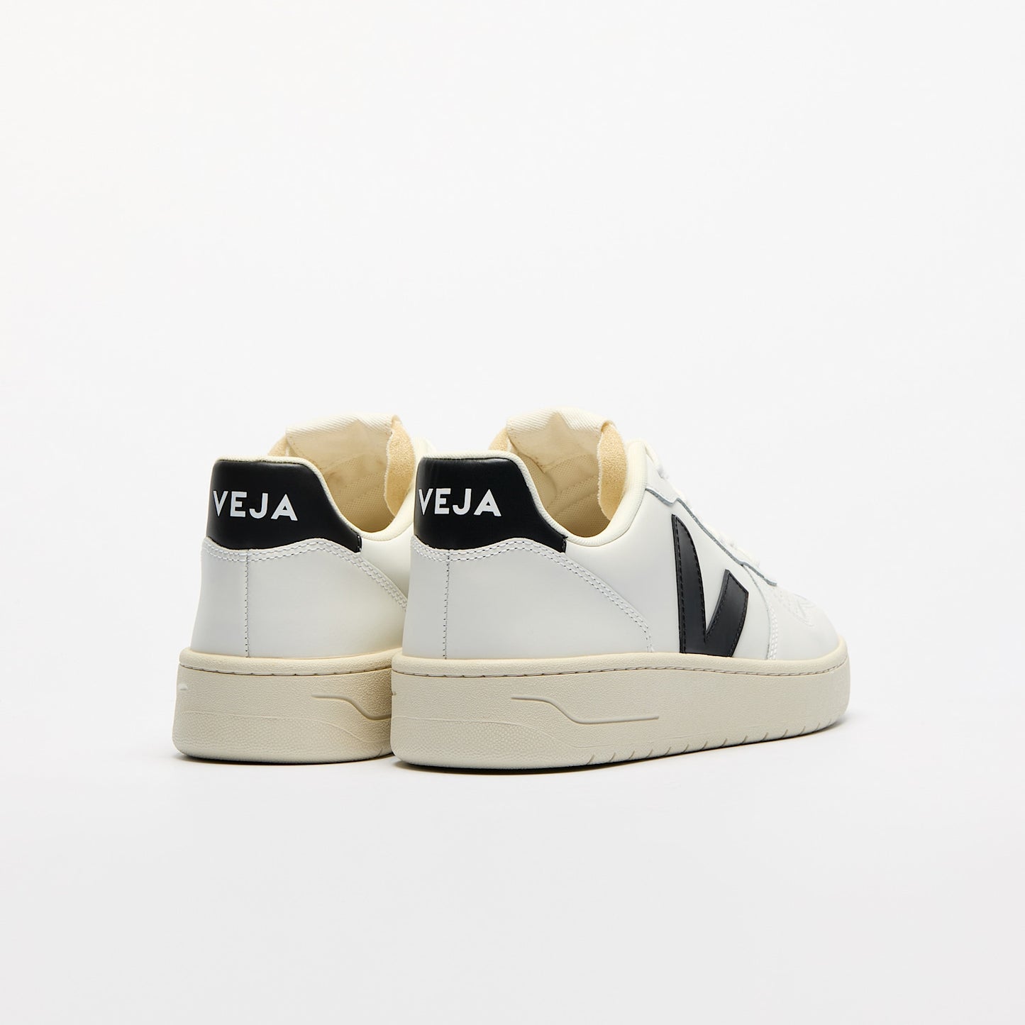 Veja Men's V-10 Prime Leather