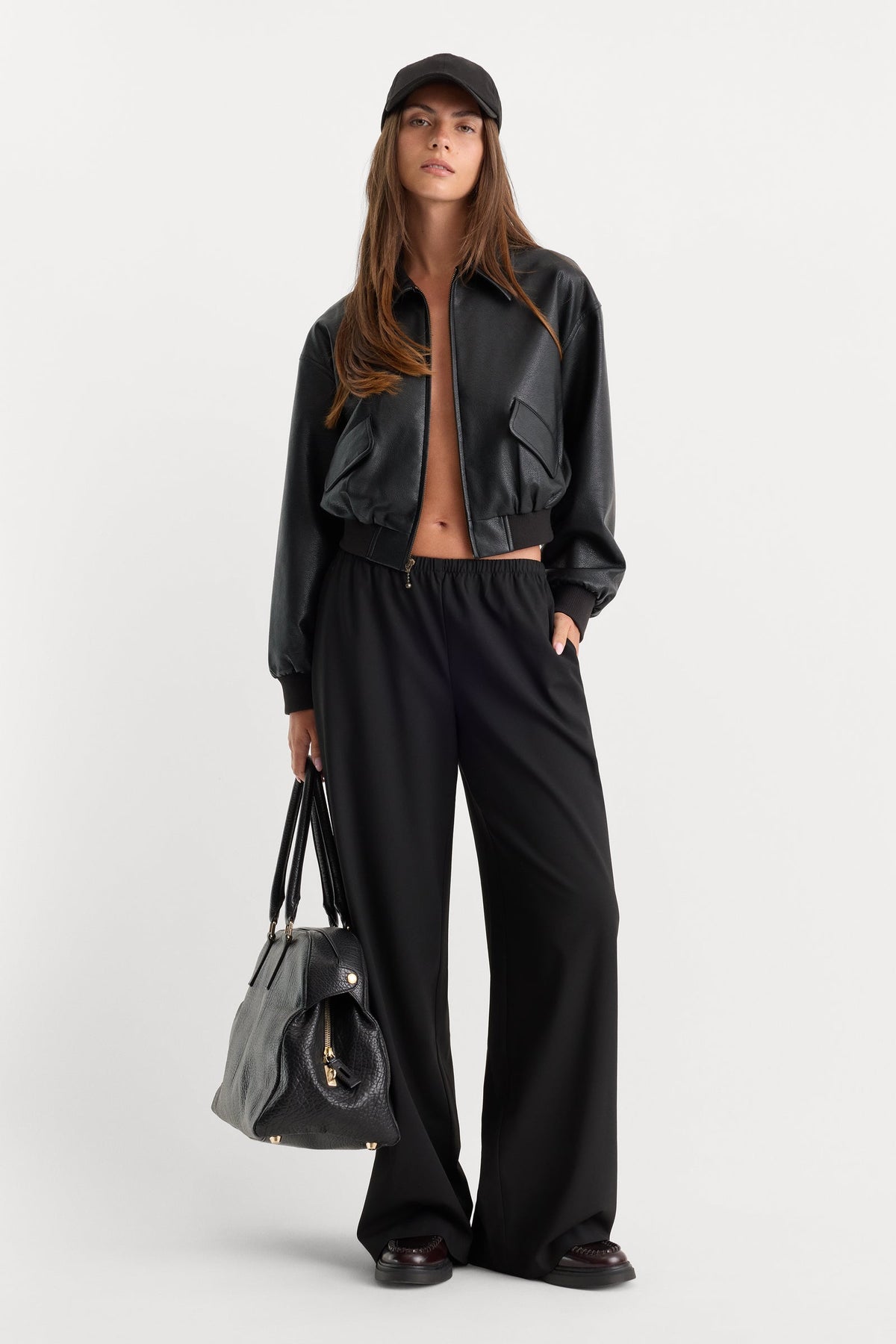 Good American Women's The Pull On Trouser