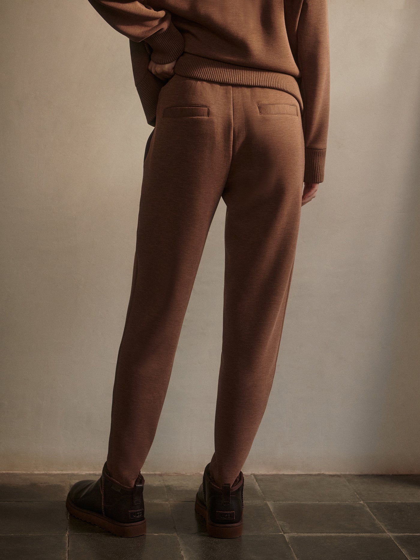 Varley The Slim Zip Hem Pant 26"