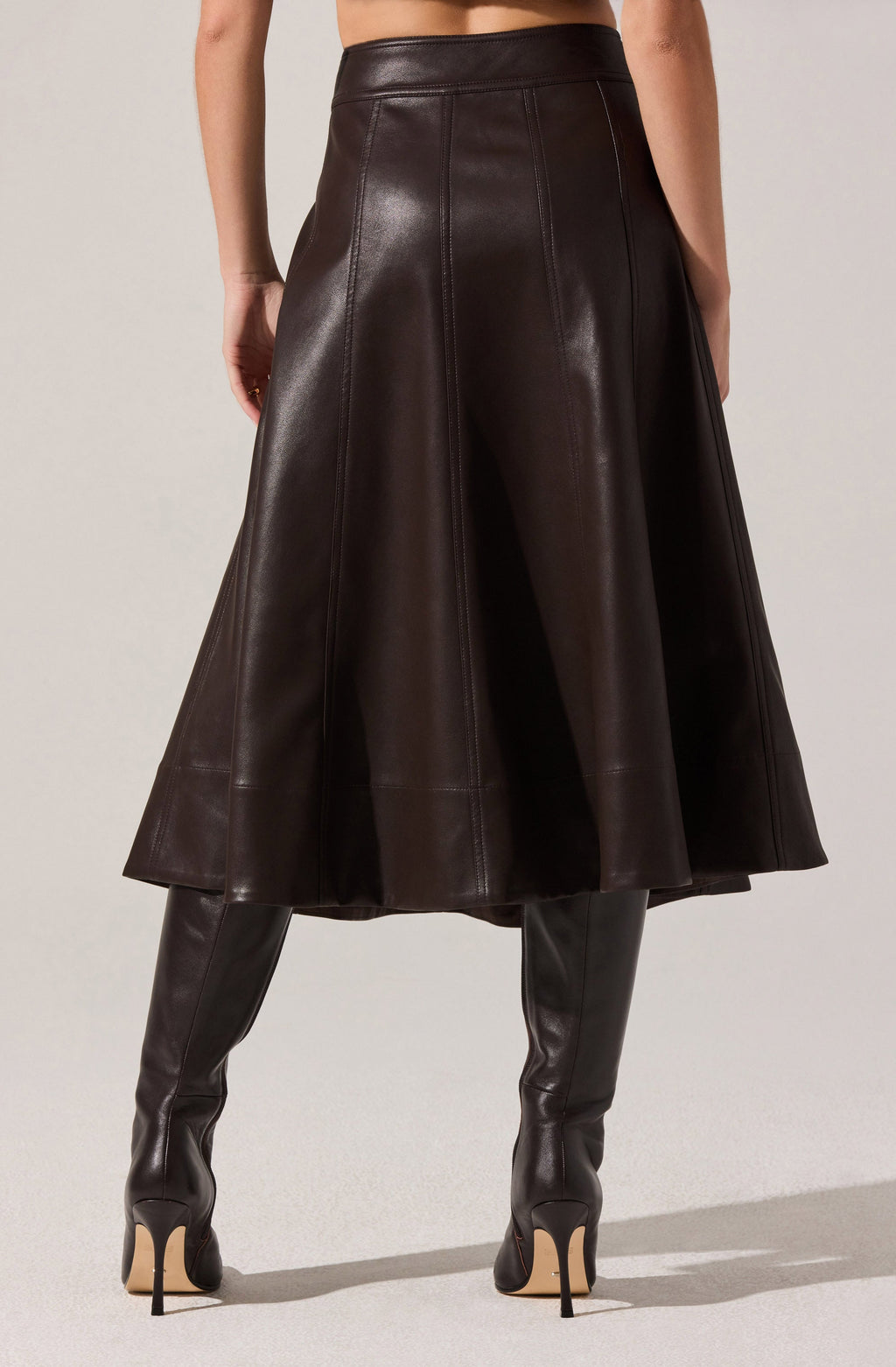 ASTR The Lbale Zhuri Faux Leather Midi Skirt