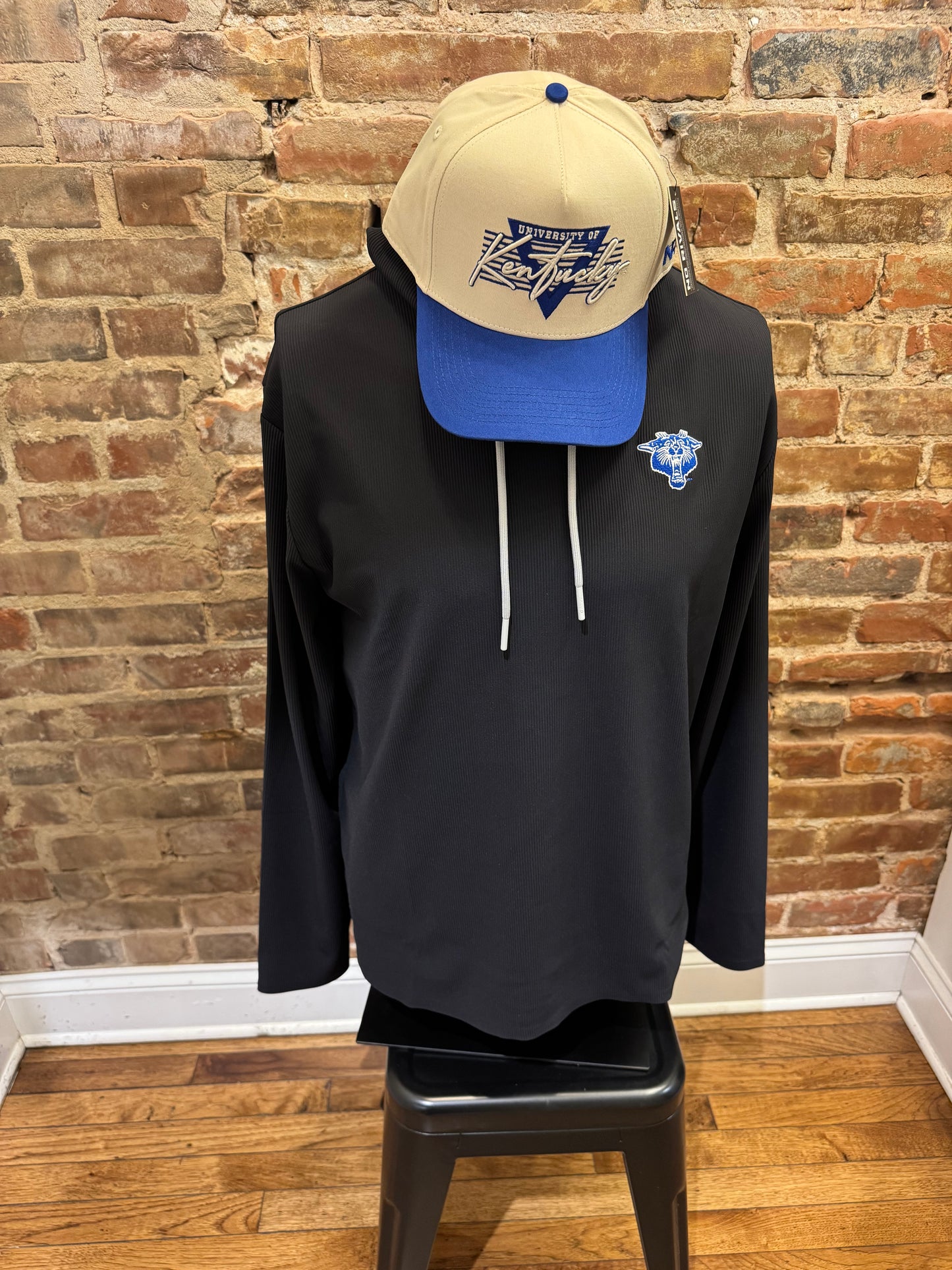 Johnnie-O Hoppin Performance Hoodie