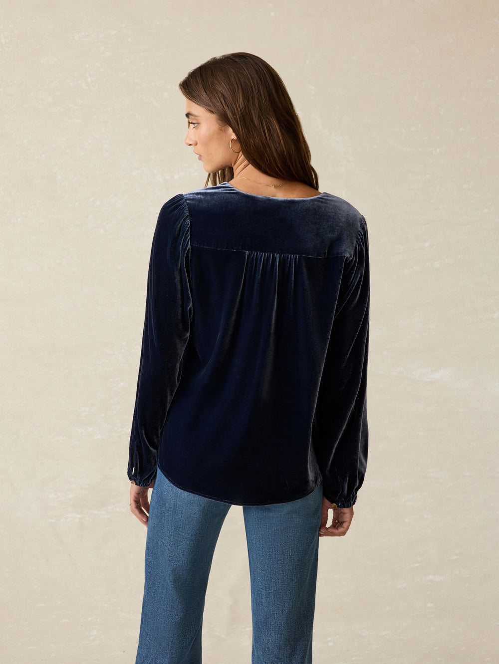 Faherty Women's Stretch Silk Velvet Rowan Top