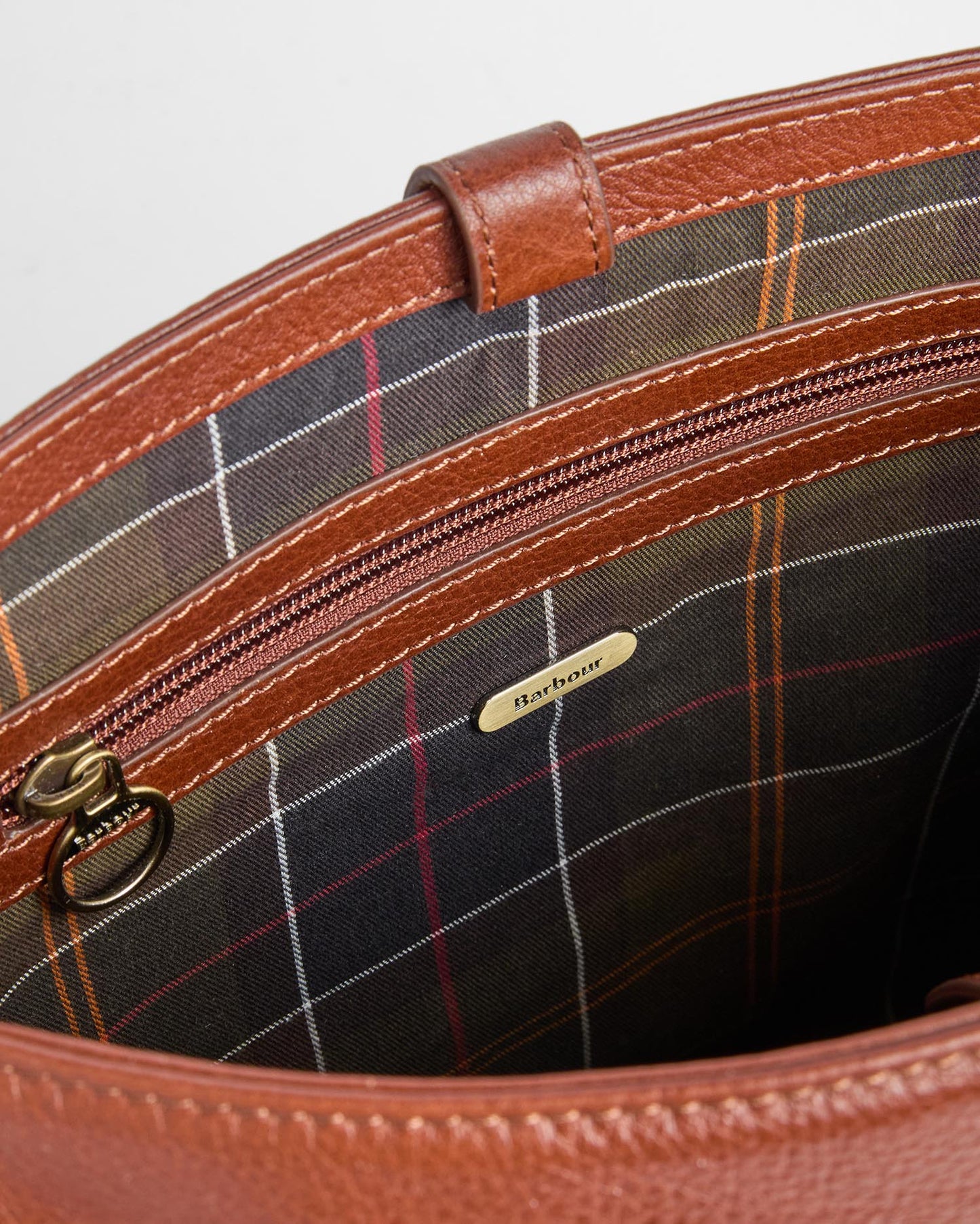 Barbour Women's Large Cedar Leather Bucket Bag