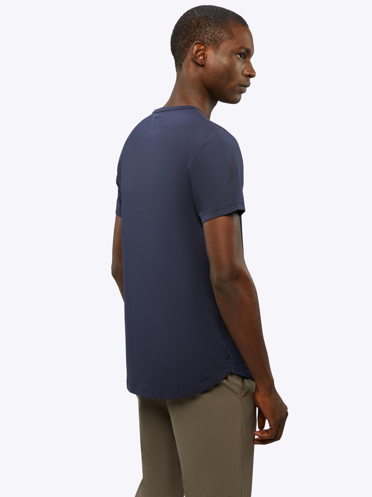Cuts Men's AO Curve-Hem Tee