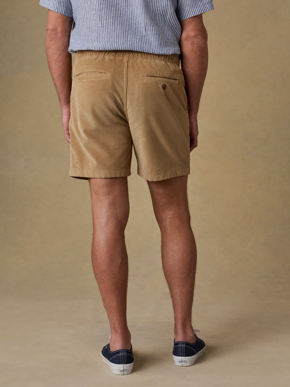 Faherty Men's Essential Corduroy Short 6"