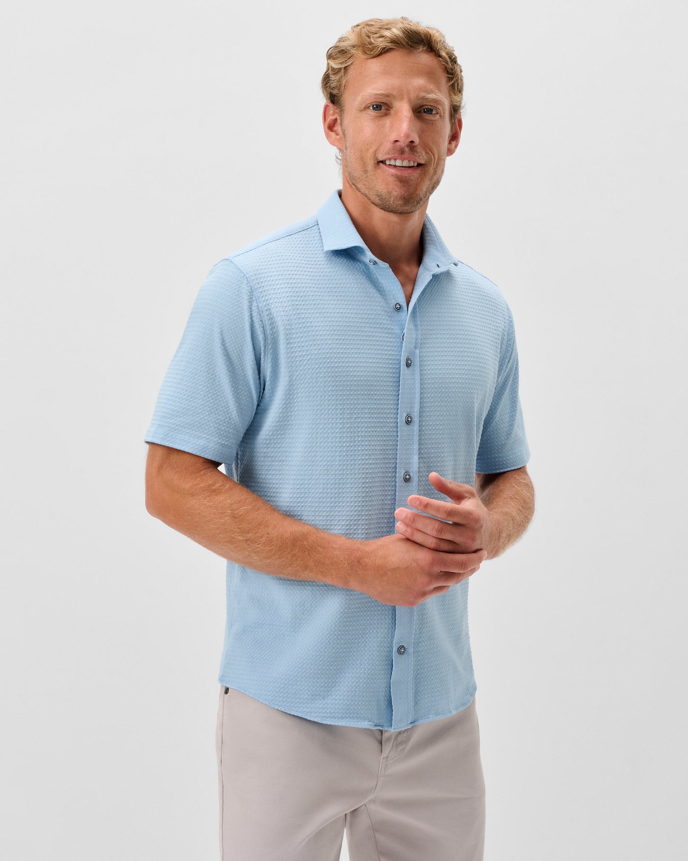 Johnnie-O Short Sleeve Surfsucker Button Down