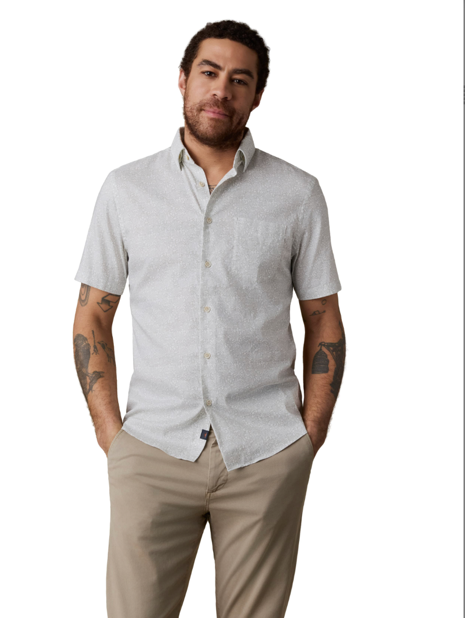 Faherty Men's Short Sleeve Movement Monterey Shirt