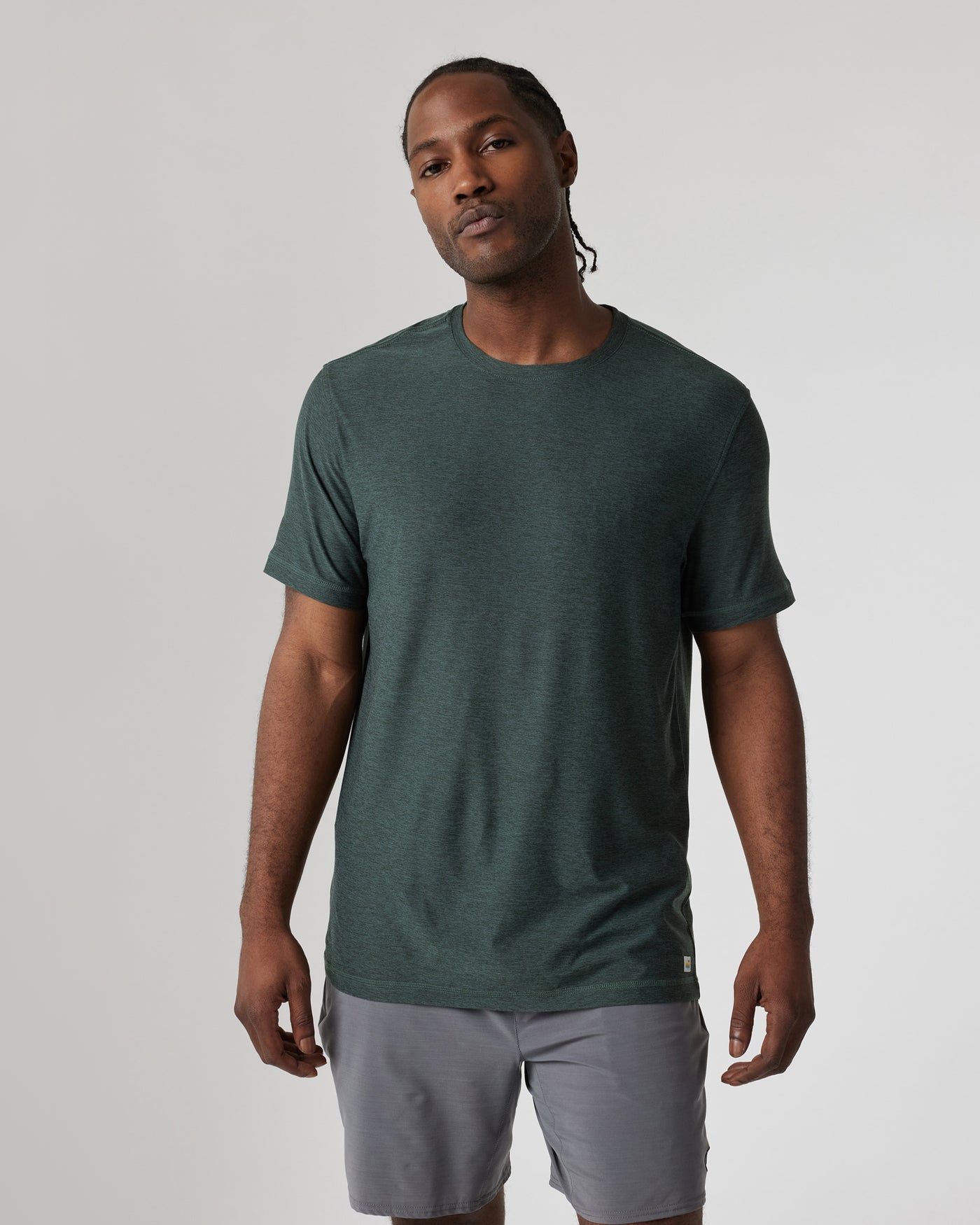 Vuori Men's Strato Tech Tee (Aspen Heather)