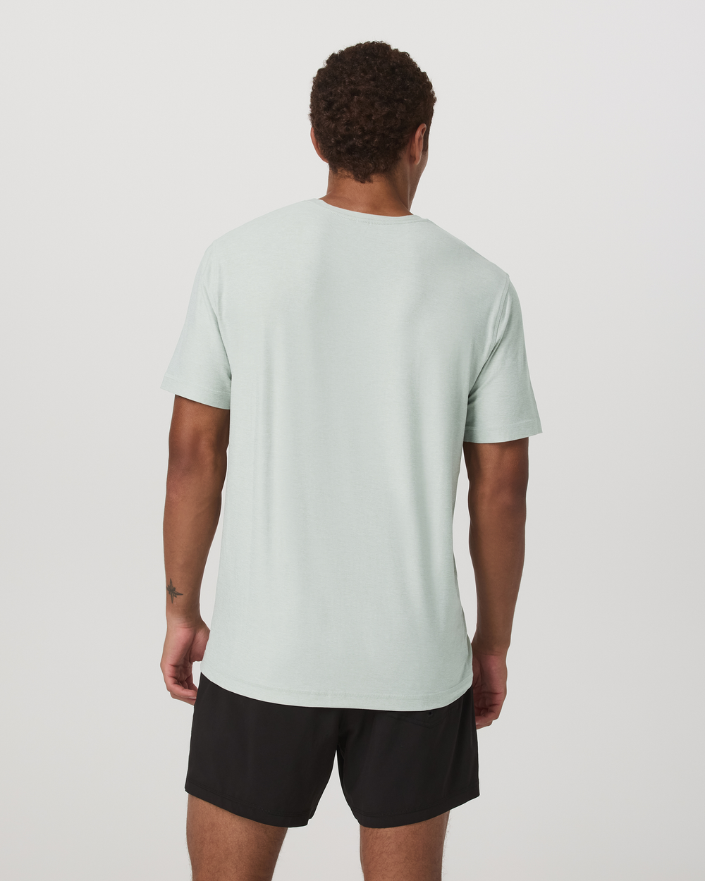 Vuori Men's Strato Tech Tee