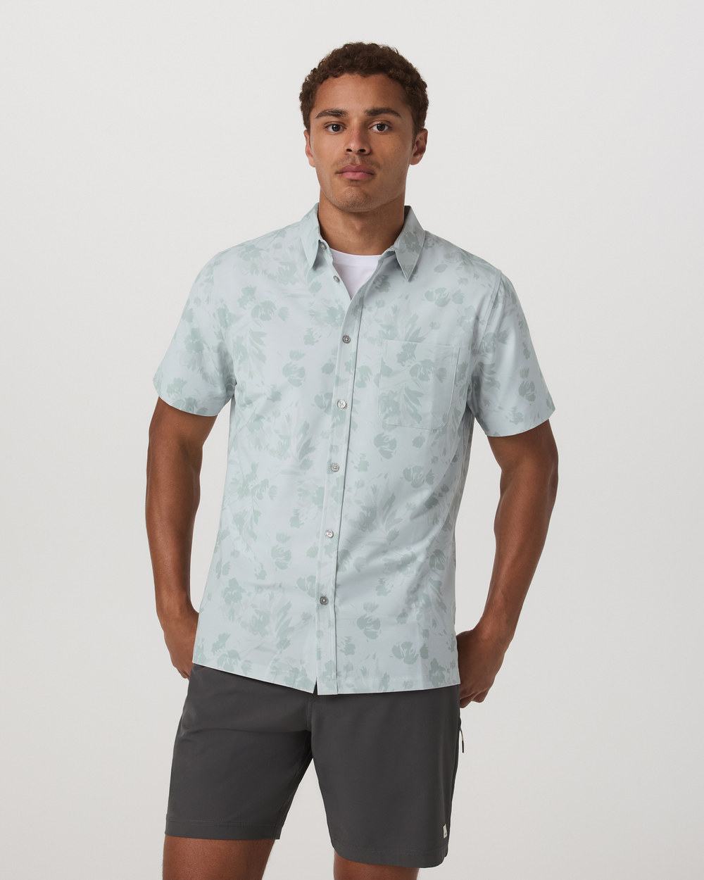 Vuori Men's Short Sleeve Bridge Button Down