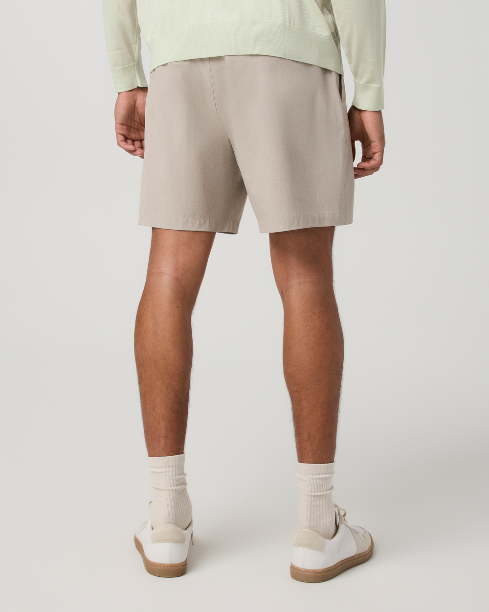 Vuori Men's Aim Elastic Waist Short 7"