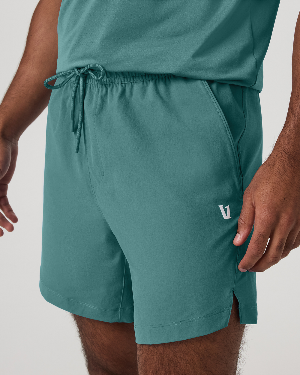 Vuori Men's Crosscourt Short Unlined 7"