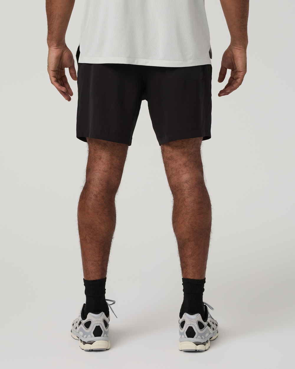 Vuori Men's Kore Breath Short Lines 7"