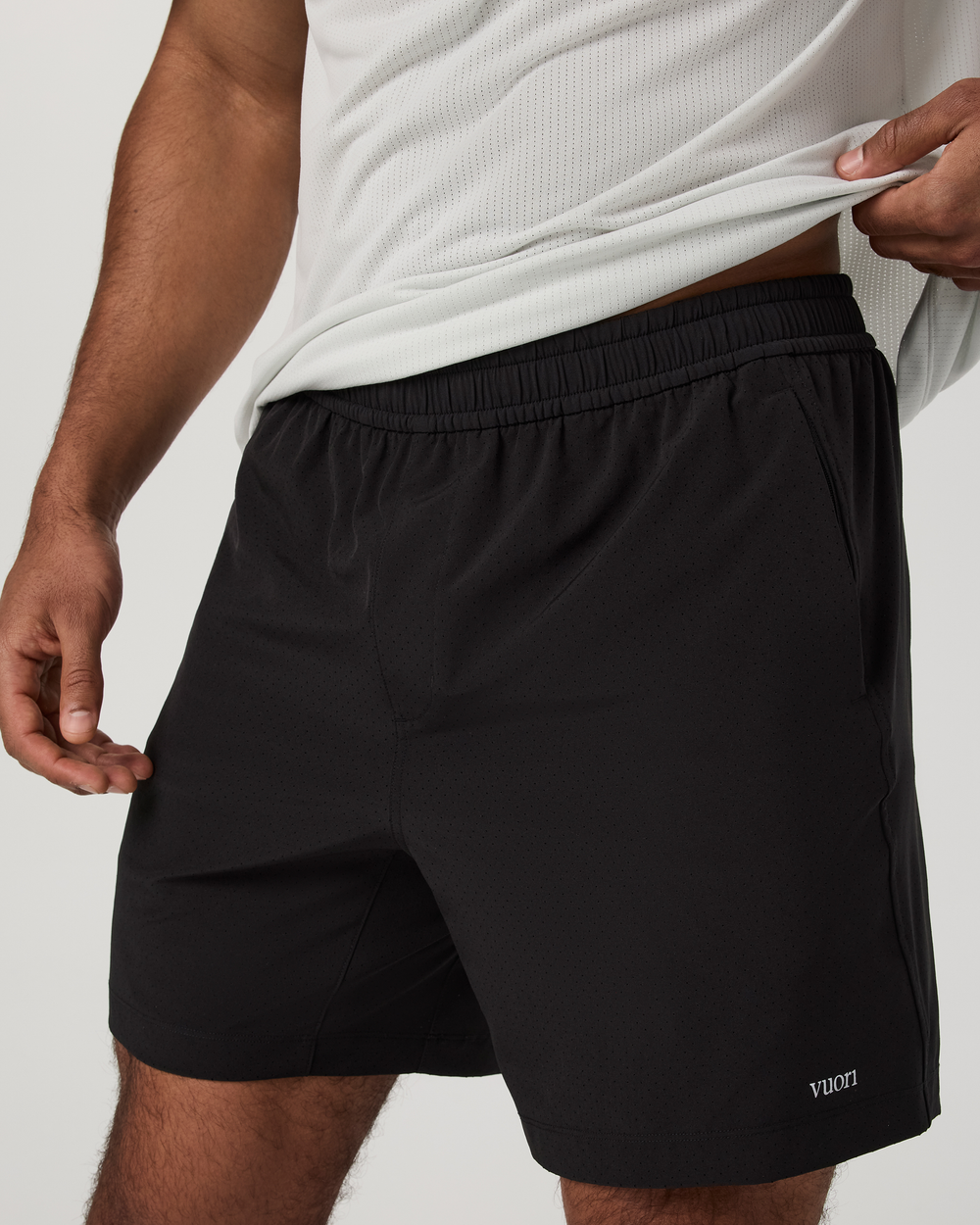 Vuori Men's Kore Breath Short Lines 7"