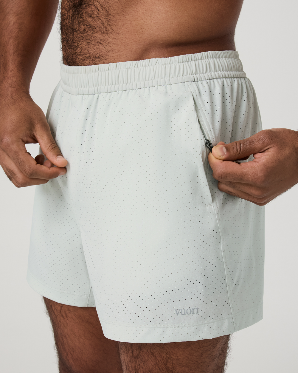 Vuori Men's Kore Breath Short Lines 7"