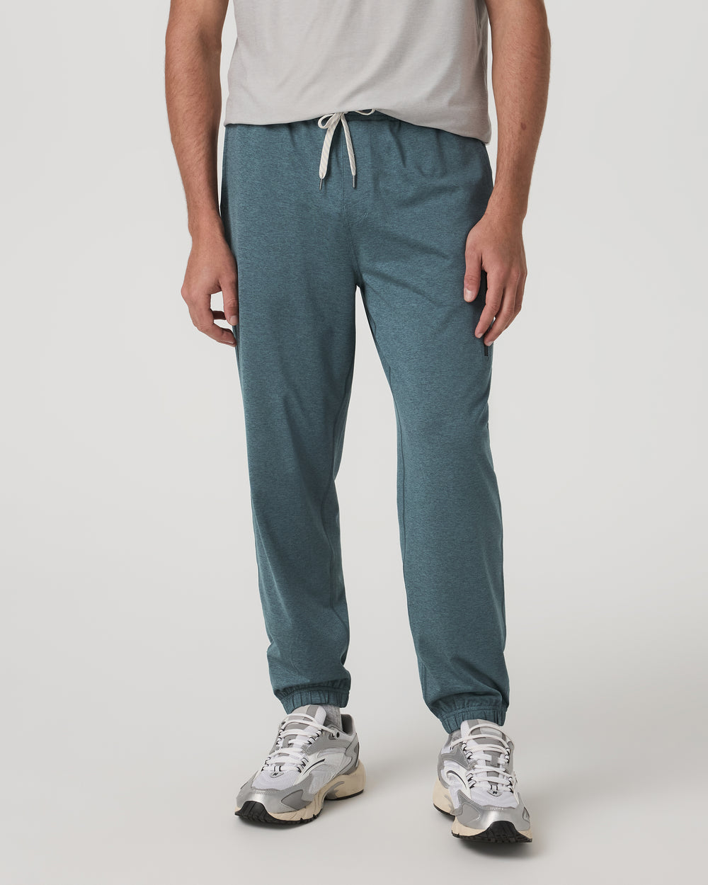 Vuori Men's Sunday Performance Sweatpant 28"