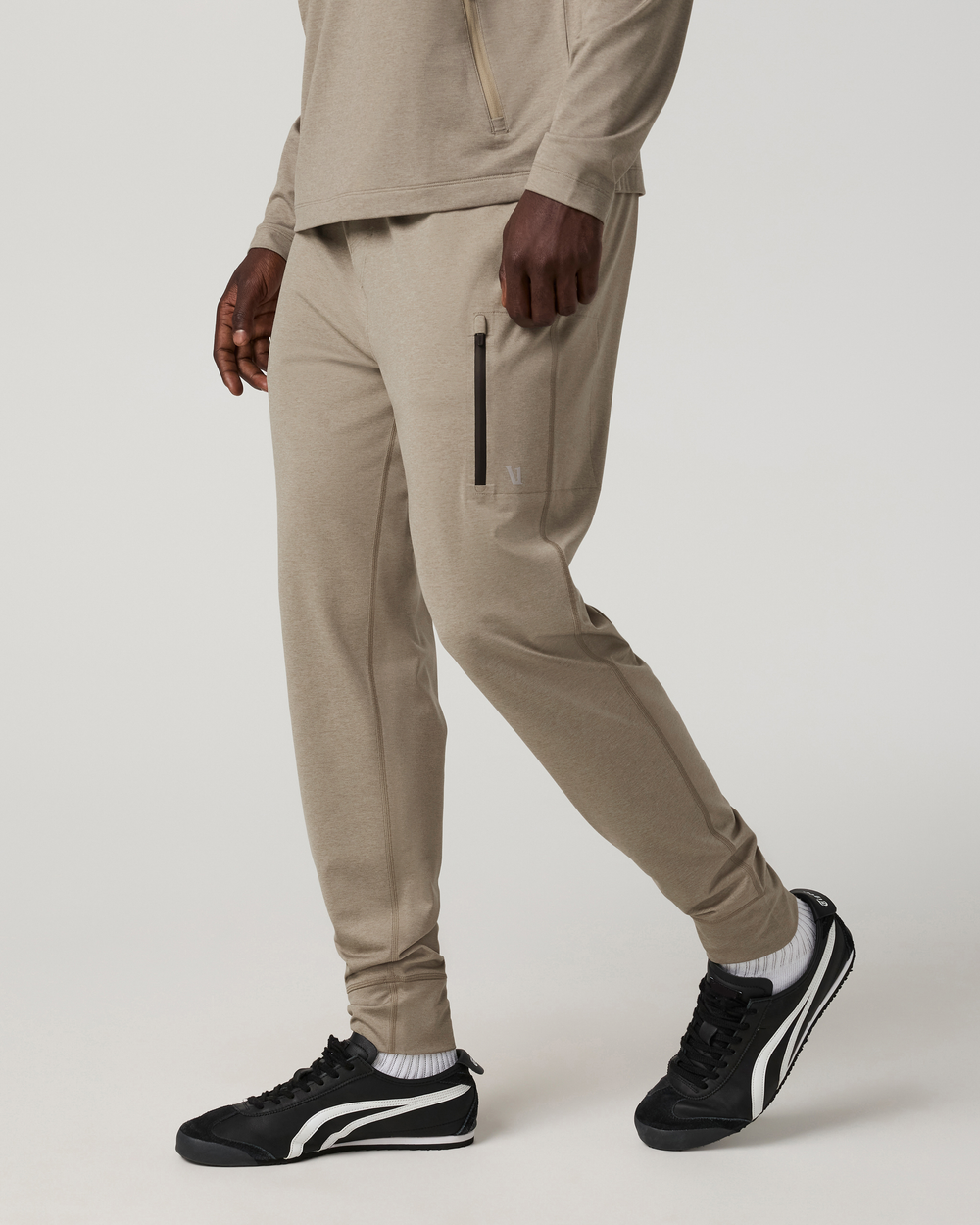 Vuori Men's Sunday performance Jogger 28"
