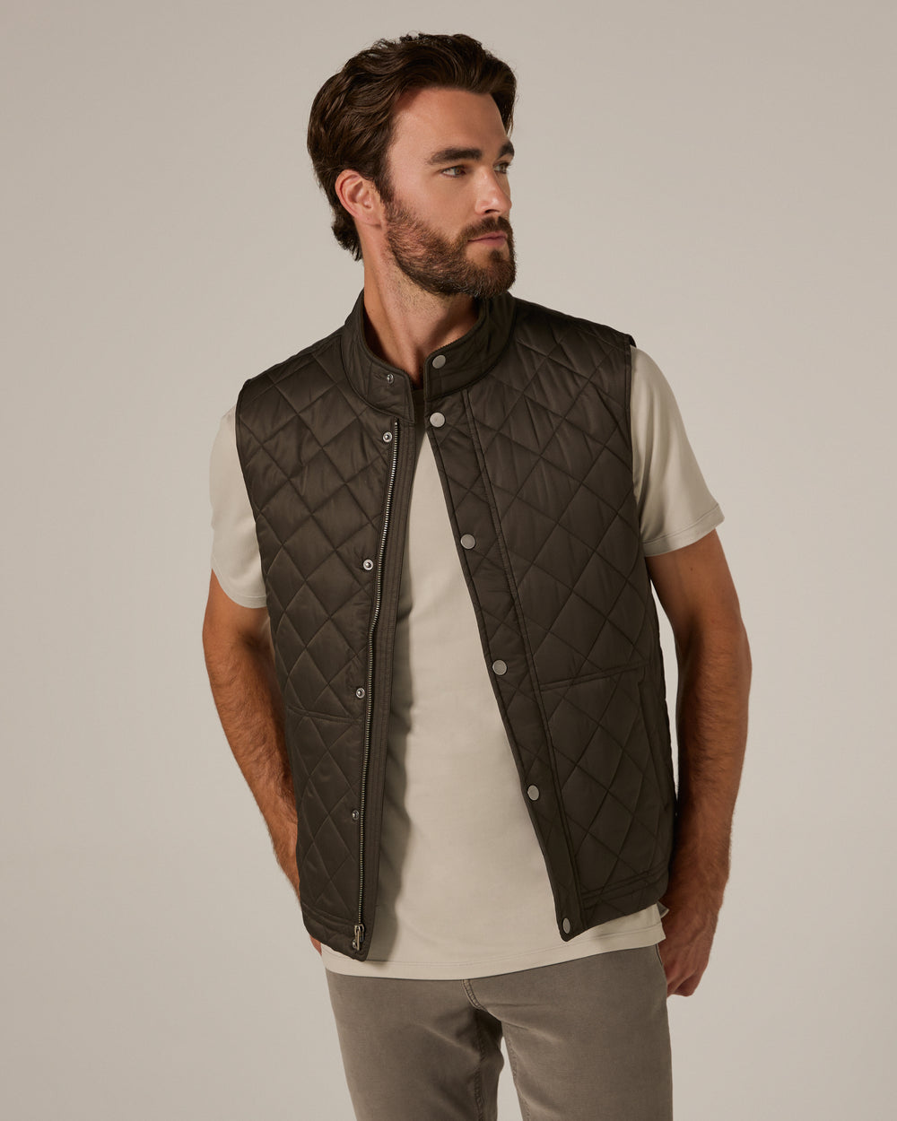 7 Diamonds Men's Crest Quilted Vest