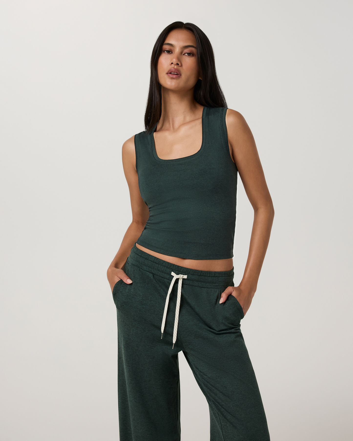 Vuori Women's Halo Essential Scoop Tank