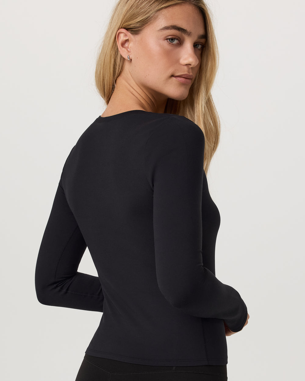 vuori long sleeve halo essential dress Vuori long Sleeve Halo Essential Dress Elderberry Heather Size M NWOT