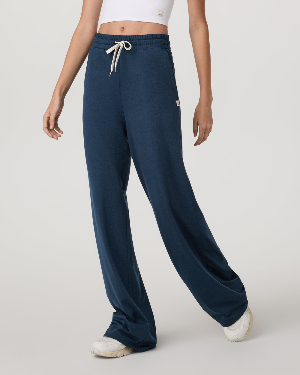 Vuori Women's Halo Essential Wideleg